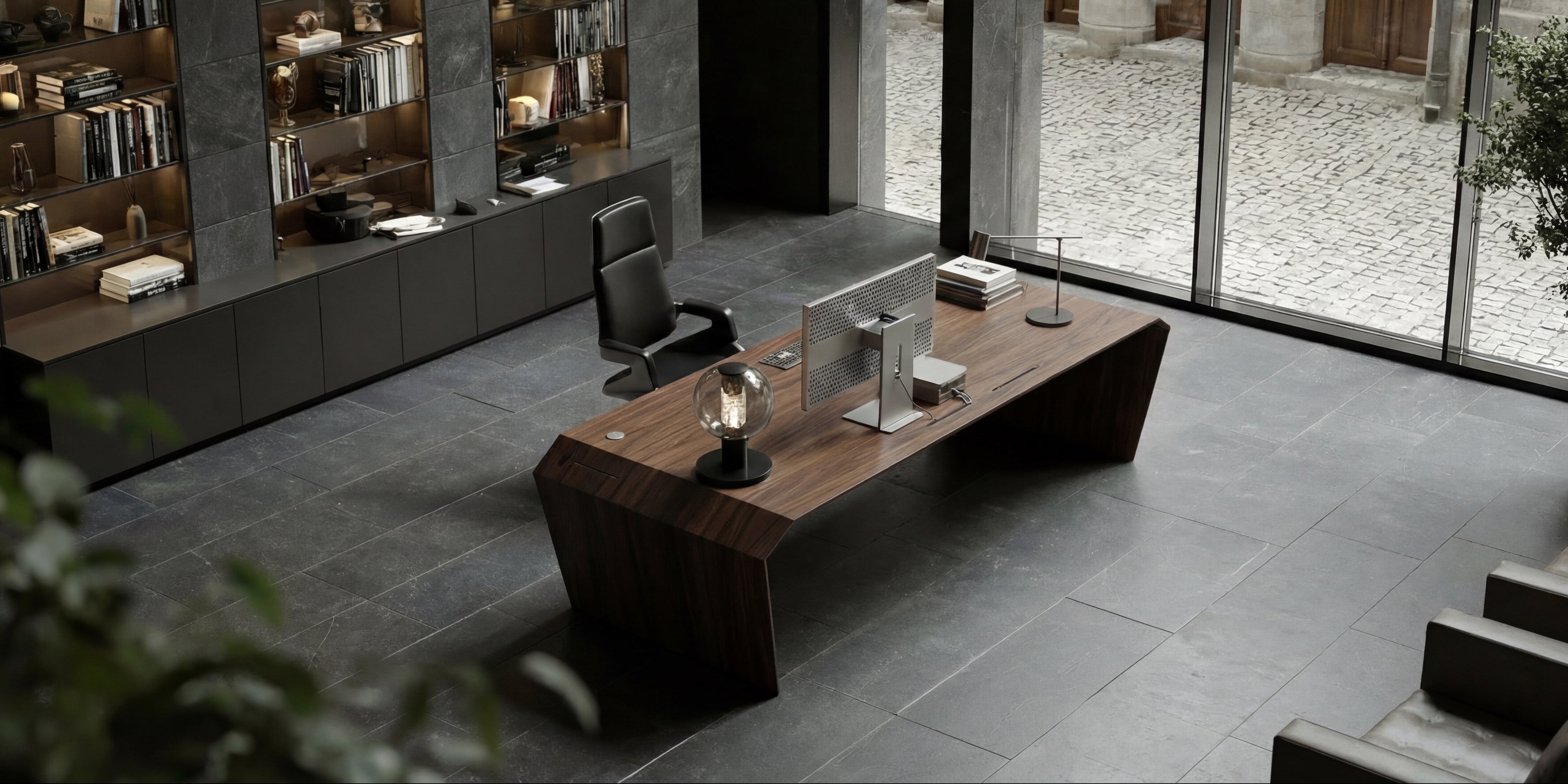 Executive Office im Blackstone-Stil mit Deep Walnut Edelholz, dunklem Stein und Glasfassade – ruhige Autorität, Konzept-Rendering EDELHOLZ Manufaktur