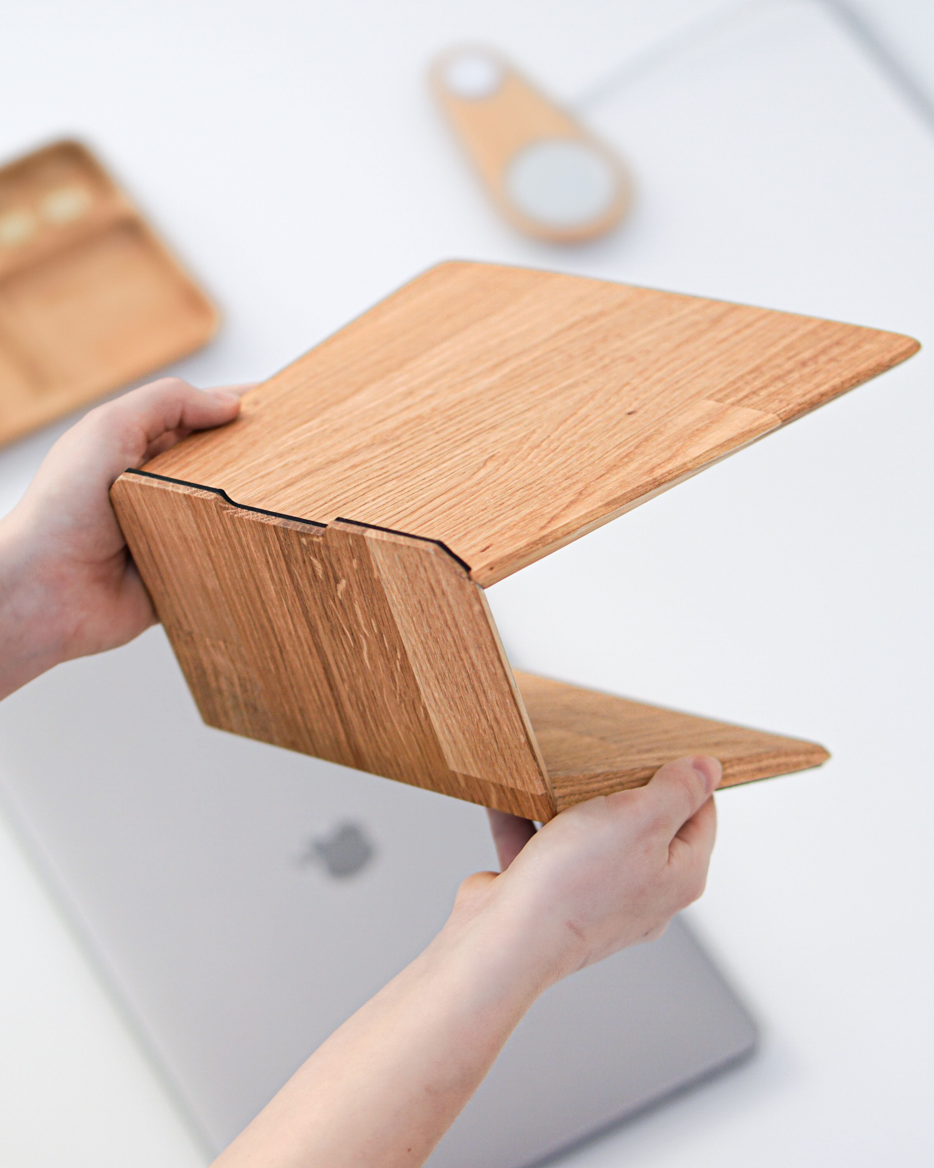 Laptopständer aus Massivholz