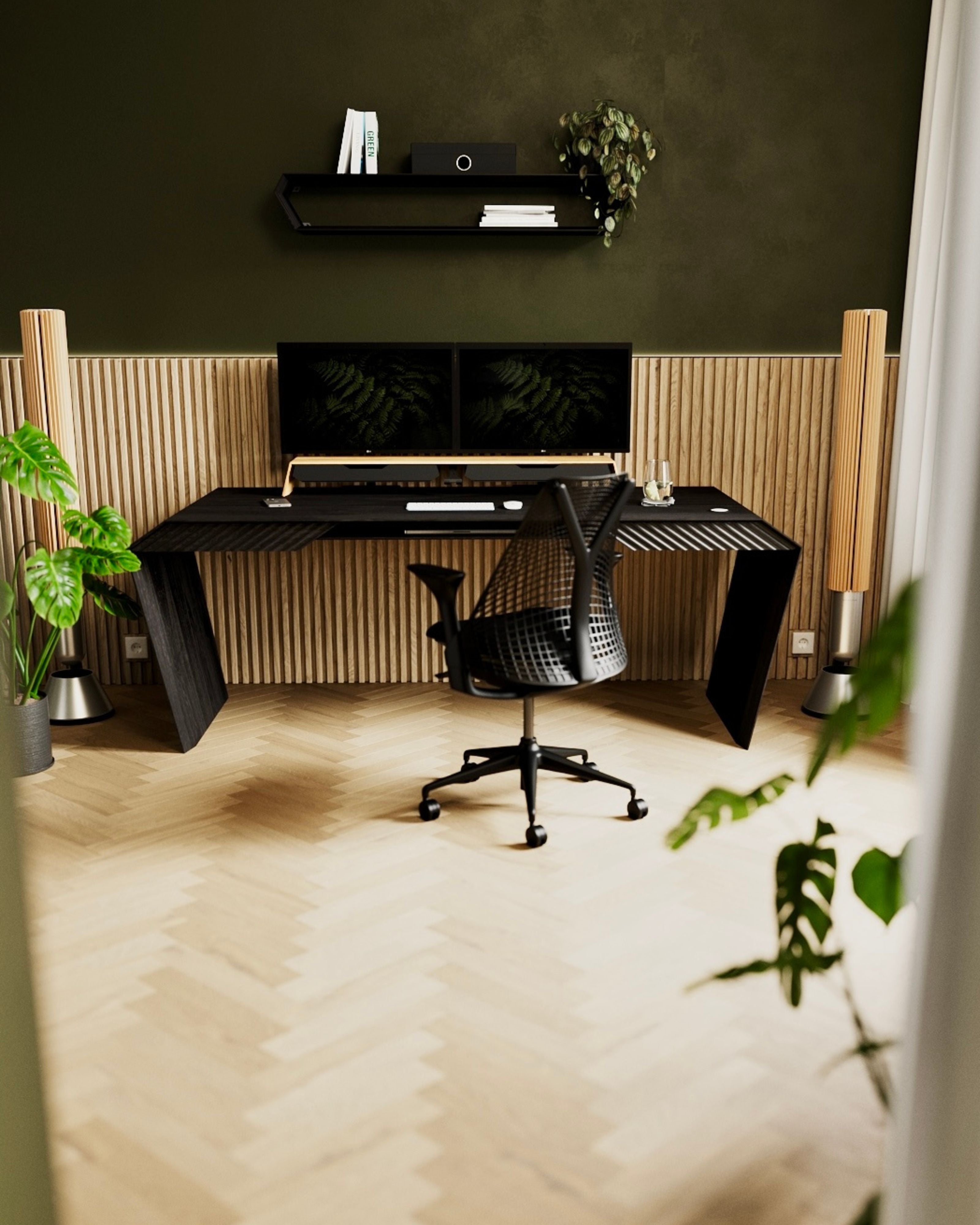 EDELHOLZ DeskPURE Schreibtisch in Midnight Noir mit Dual-Monitor-Setup und ShelfPURE im grünen Home Office mit Fischgrät-Parkett