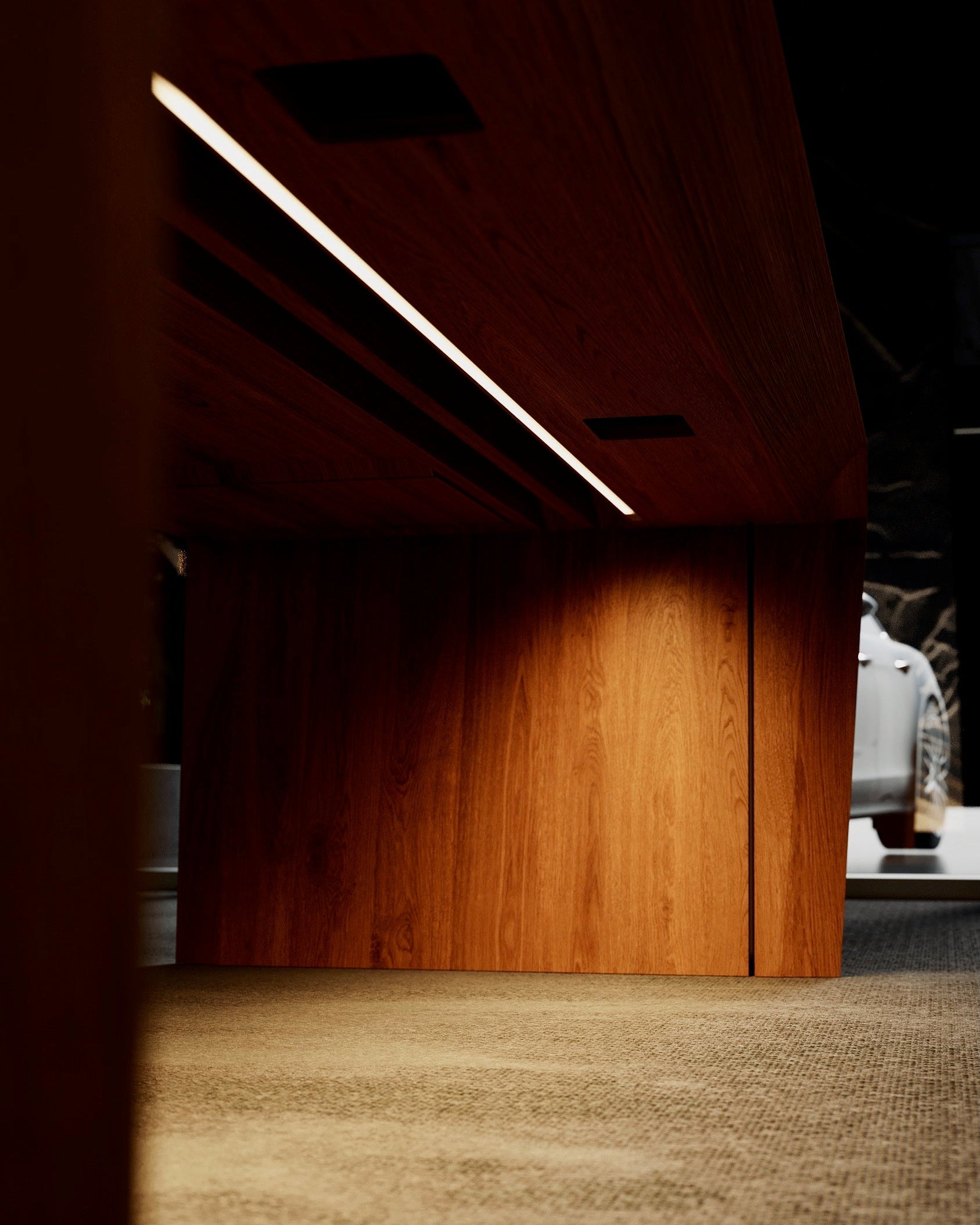 LED-Ambientbeleuchtung für EDELHOLZ Schreibtische