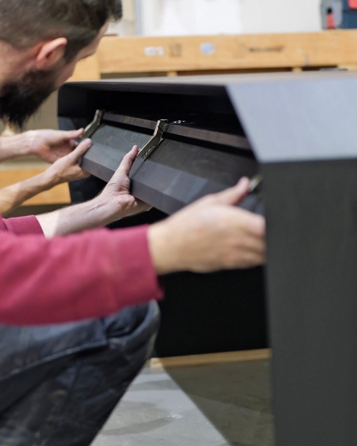 Zusammenbau Kabelmanagement EDELHOLZ DeskPRO