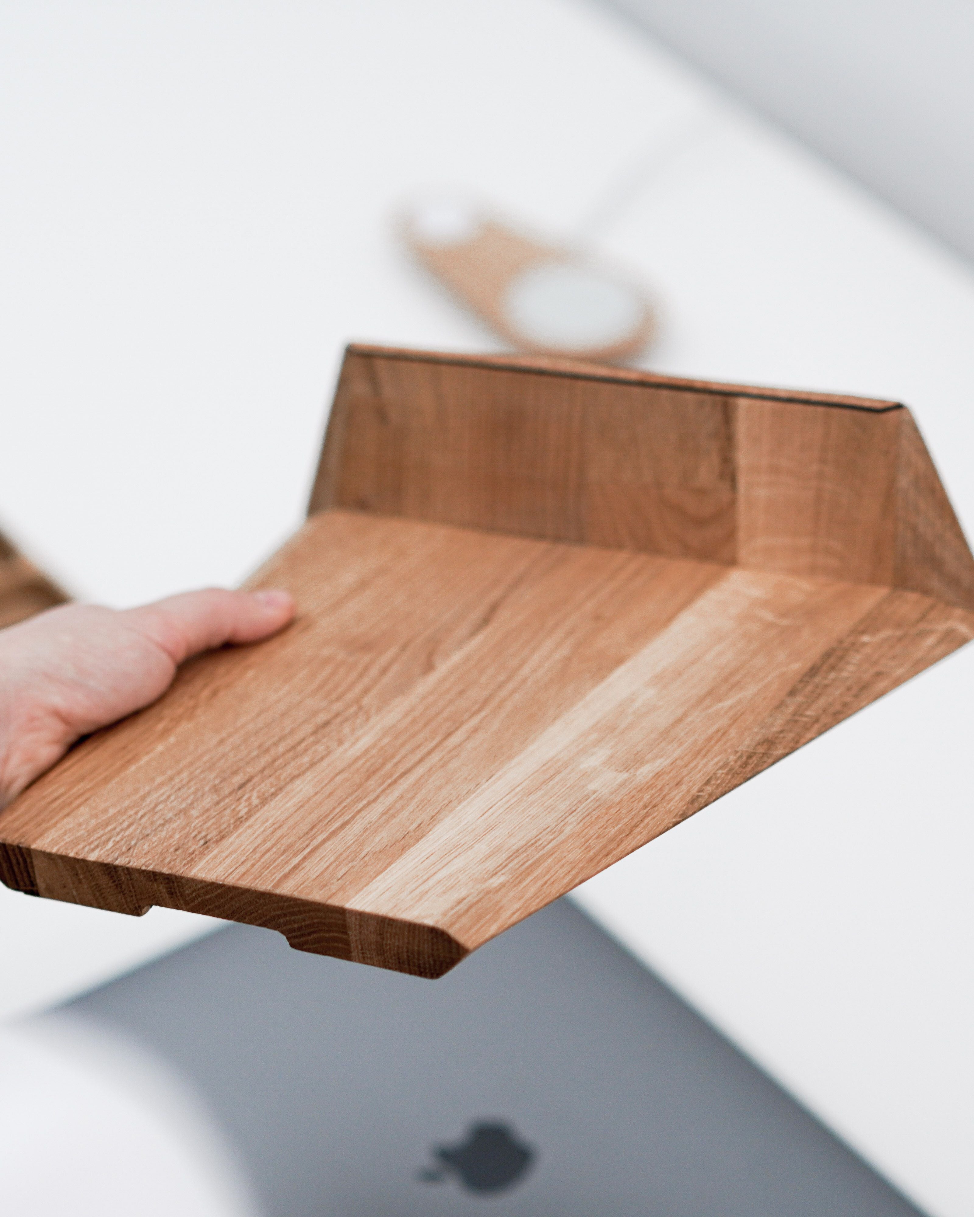 Laptopständer aus Massivholz