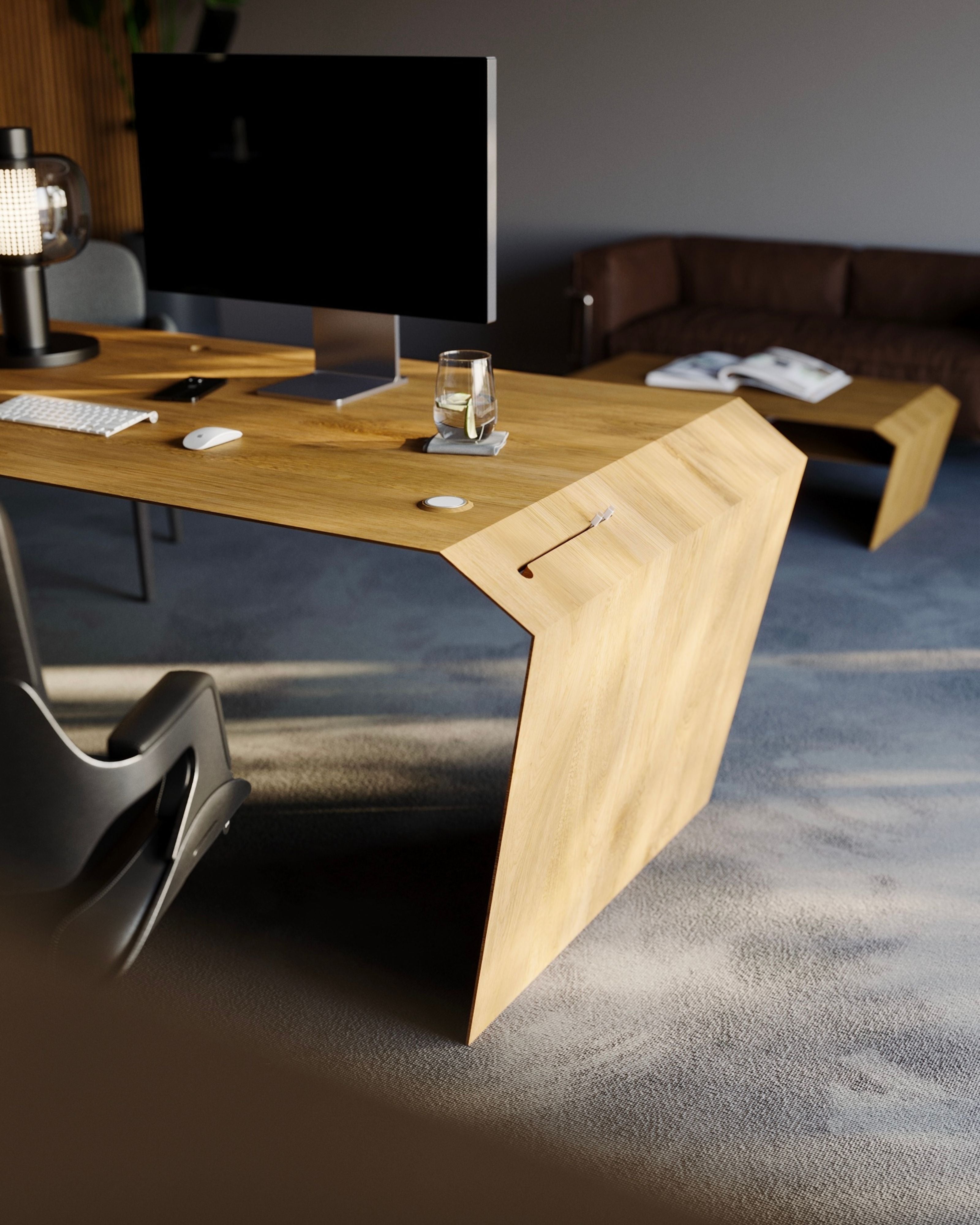 Schreibtisch aus Massivholz