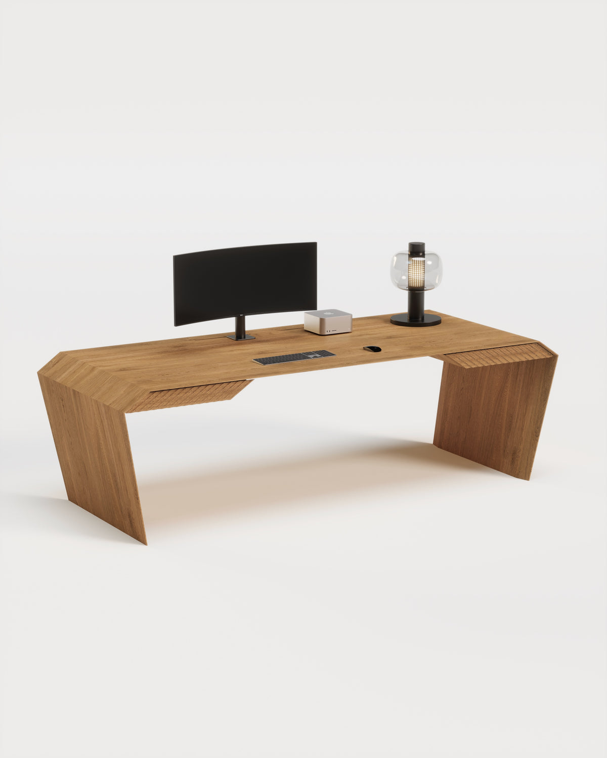 EDELHOLZ DeskPRO Schreibtisch 220 × 100 cm in Golden Timber mit CenterDRAW, Tischlampe und Curved-Monitor im Studio-Render