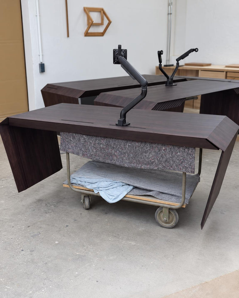 3 CEO Desks in Smoked Amber