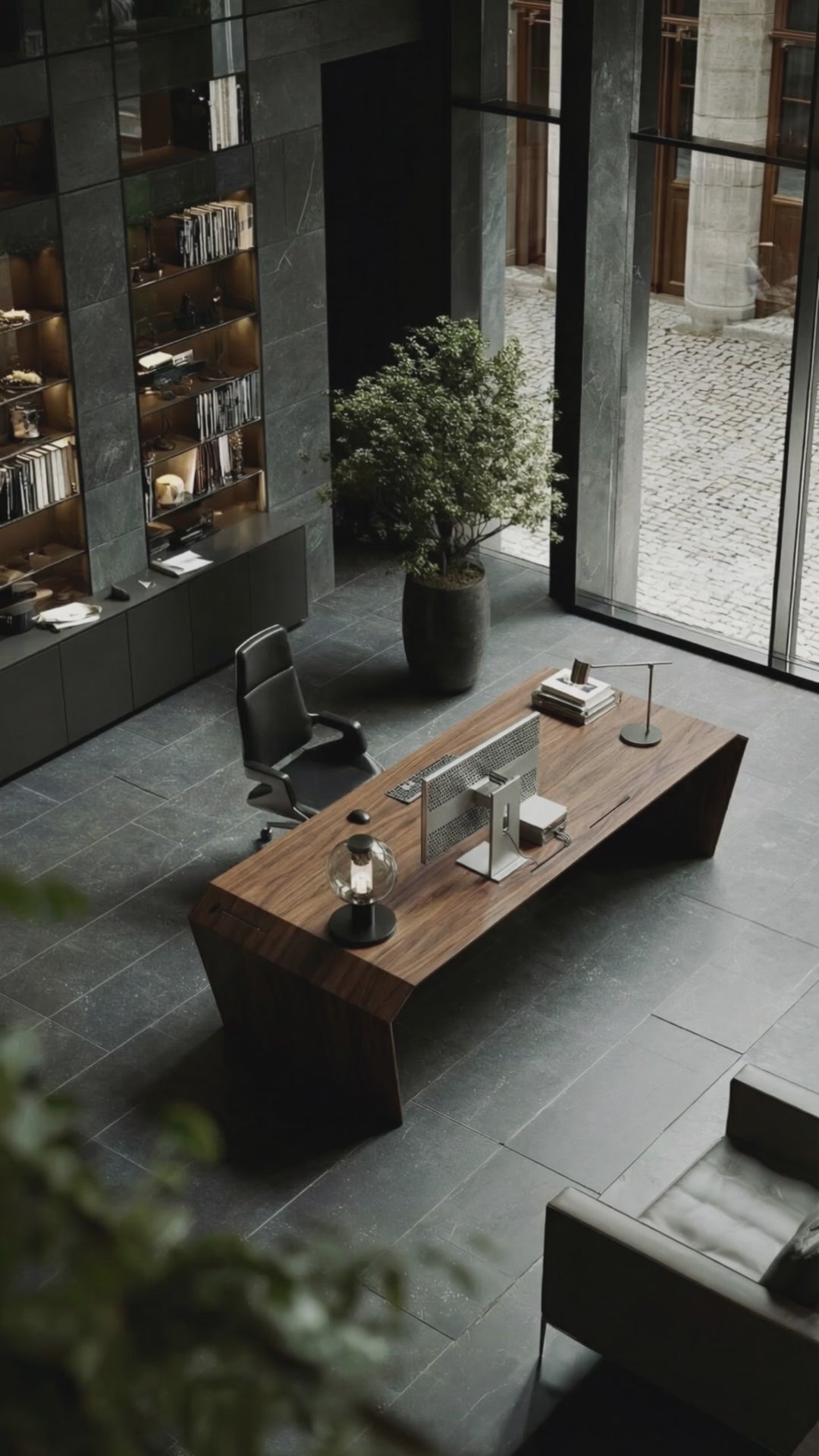Hero-Video von EDELHOLZ – maßgefertigte Designer-Schreibtische aus Massivholz