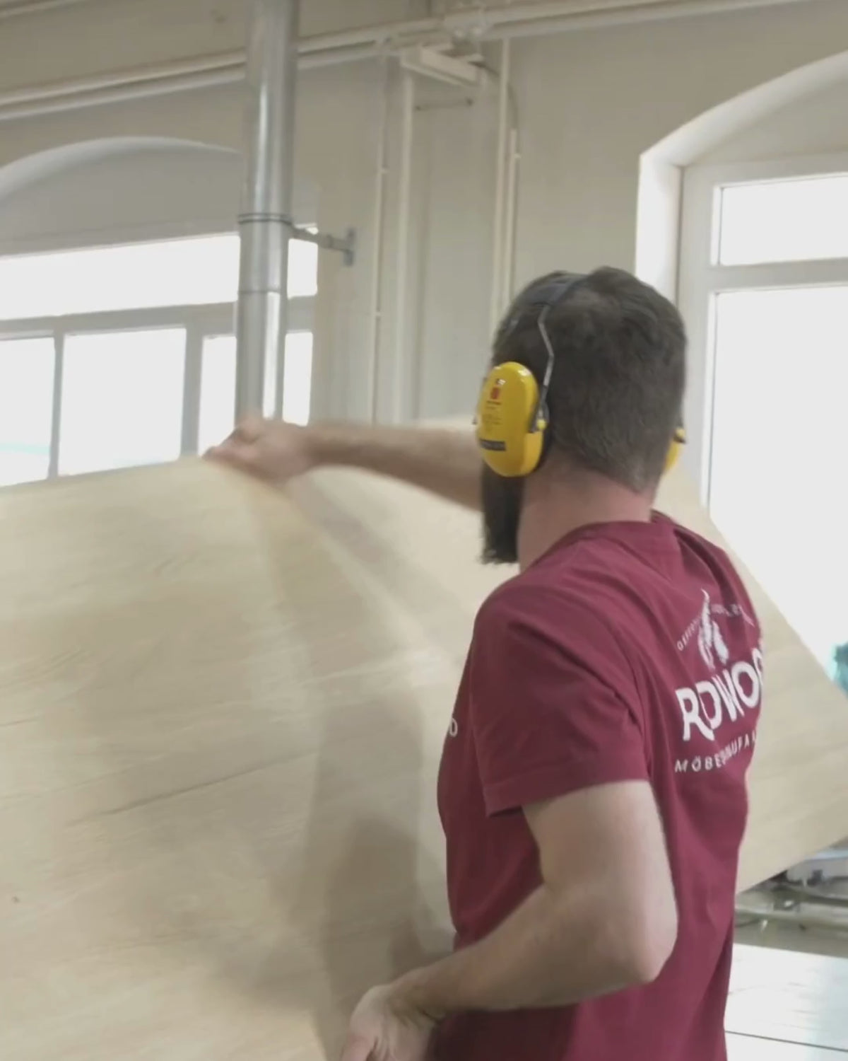 Einblick in die EDELHOLZ Fertigung – Herstellung eines Massivholz-Schreibtischs in der Manufaktur